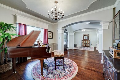 17326 W Copper Lakes Dr, Houston, TX 77095 - photo 5