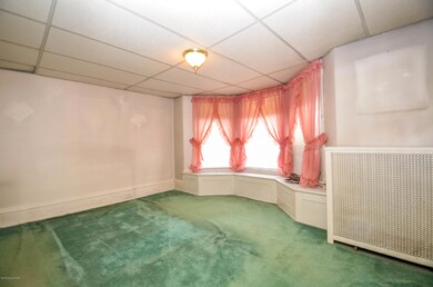 230 W Bertsch St, Lansford, PA 18232 - photo 6