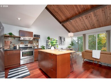 4 Touchstone unit 110, Lake Oswego, OR 97035 - photo 3