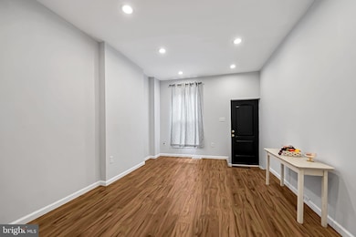 512 N Port St, Baltimore, MD 21205 - photo 3