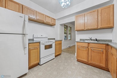 1115 9th St N, Fargo, ND 58102 - photo 6