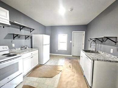 125 River St unit 2, Olyphant, PA 18447 - photo 2