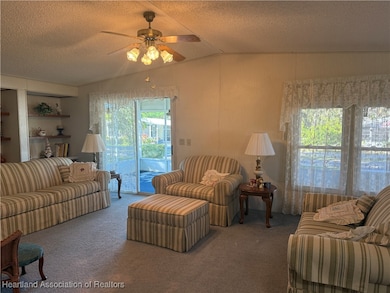 27 Venetian Pkwy, Lake Placid, FL 33852 - photo 3