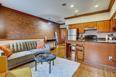 10 Clark Place, Columbus, OH 43201 - photo 2