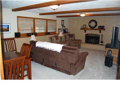 Dining and kitchen. Look at the built in desk - be