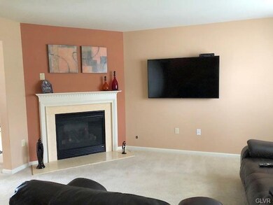 7127 Hearth Ln, Macungie, PA 18062 - photo 5