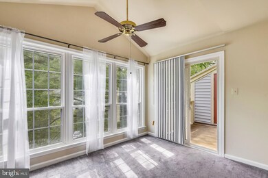 2220 Springwood Dr unit K, Reston, VA 20191 - photo 3