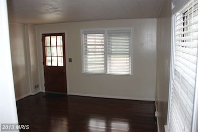 8424 Oakleigh Rd, Parkville, MD 21234 - photo 3