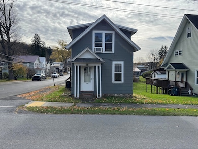 129 N 4th St, Reynoldsville, PA 15851 - photo 3