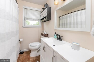 212 Carson Ave, Gibbstown, NJ 08027 - photo 7