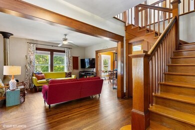 Foyer / Living Room