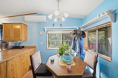 unlisted-address, Redding, CA 96003 - photo 7