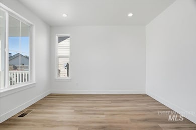 542 E Tallinn Ct, Meridian, ID 83646 - photo 5