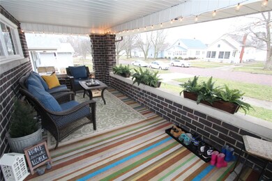 616 Wabash Ave, Mattoon, IL 61938 - photo 2