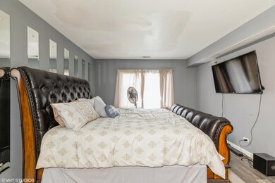 18600 Village West Dr unit 404, Hazel Crest, IL 60429 - photo 6