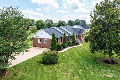 2711 Gold Rush Dr, Lincolnton, NC 28092 - photo 2