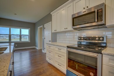 6270 Stone Gate Dr, Fitchburg, WI 53719 - photo 4