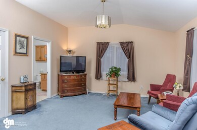 600 N Day Road Wasilla AK-large-006-Livi