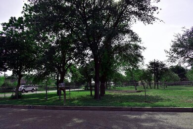 315 S 6th St, Donna, TX 78537 - photo 7