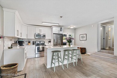 06-Kitchen