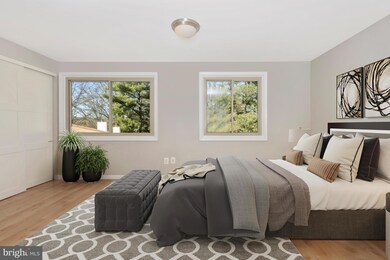 9425 Gentle Cir, Montgomery Village, MD 20886 - photo 4