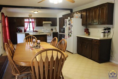 606 N 2nd St, Lansing, KS 66043 - photo 6