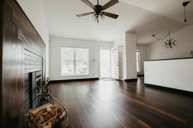 8704 Seabright Dr-14