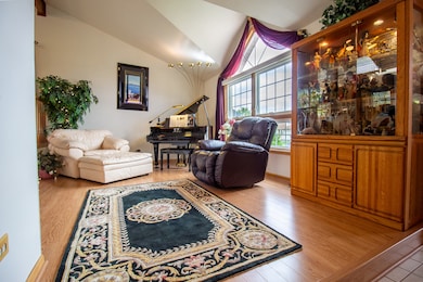 18131 Crystal Ln, Lansing, IL 60438 - photo 4