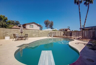 Pool 1