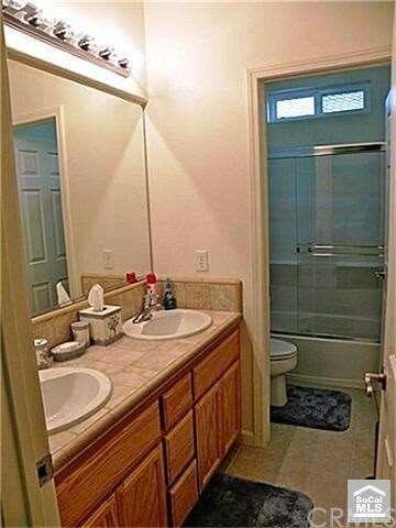 Bathroom #2 - Dual Vanity