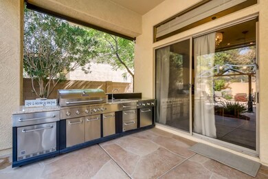 Outdoor Kitchen