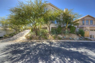 1001 E Griswold Rd unit 8, Phoenix, AZ 85020 - photo 2