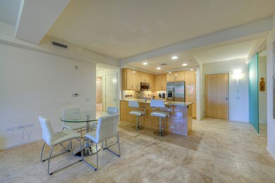 006_Dining Area and Kitchen