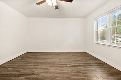 240 E Fort Worth St, Broken Arrow, OK 74012 - photo 4