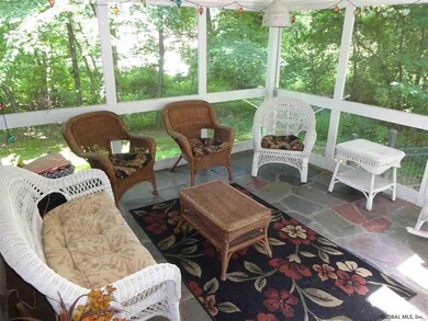 44 Greenleaf Dr, Delmar, NY 12054 - photo 5