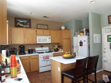 12239 Willowbend Ln unit 63, Sylmar, CA 91342 - photo 6