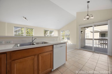 2464 Emily Ln, Elgin, IL 60124 - photo 6