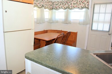 110 Rutledge Ave, Ewing, NJ 08618 - photo 6