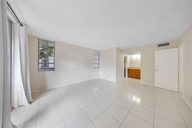 2601 S Palm Aire Dr unit 212, Pompano Beach, FL 33069 - photo 4