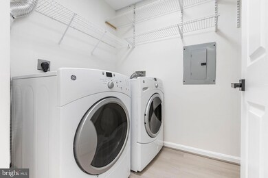 12020 Amber Ridge Cir unit B104, Germantown, MD 20876 - photo 7