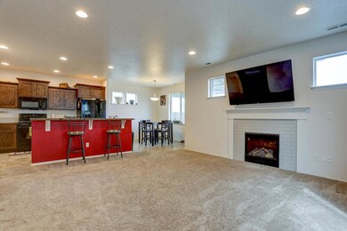 2523 NW Ivy Way-3