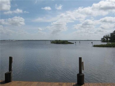 Waterfront/Dock/Pier.
