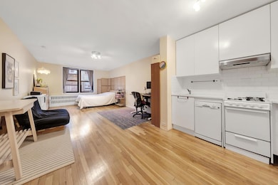 229 E 28th St unit 5C, New York, NY 10016 - photo 5