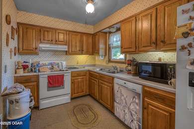 1401 Richard Ave, Parsons-8