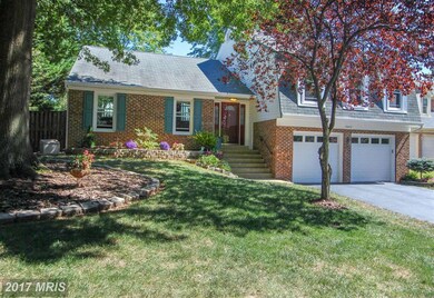 13472 Stream Valley Dr, Chantilly, VA 20151 - photo 2