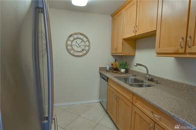 Monaco Villa unit 206A, Mercer Island, WA 98040 - photo 3