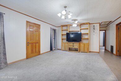 402 Curtis -7