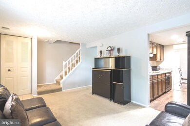 8335 Sperry Ct, Laurel, MD 20723 - photo 4