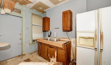 330- First Floor (4)