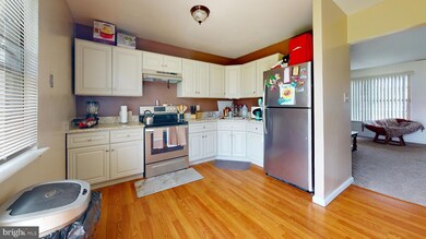 3105 Woodlands Dr unit 7, Mays Landing, NJ 08330 - photo 4